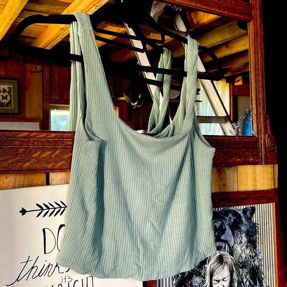 Cropped Tank Top